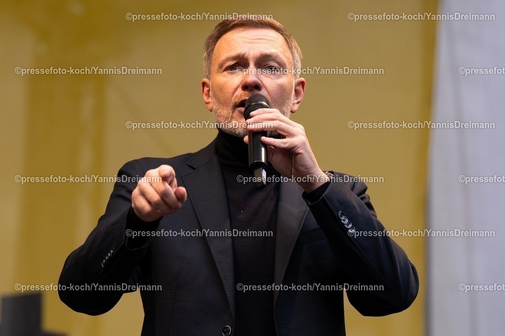 xYDR20022501073 | 20.02.2025, xydrx, Düsseldorf, Wahlkampfveranstaltung FDP: Spitzenkandidat Christian Lindner (Freie Demokratische Partei)