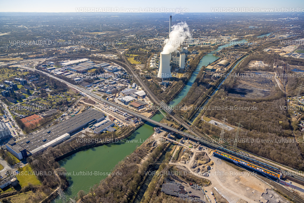 Herne250301847 | Luftbild, Rhein-Herne-Kanal, STEAG Heizkraftwerk Herne und Kühlturm mir Dampfwolke, Emscherbrücke Rollbahn (Wanne-Eickel - Hamburg), Autobahnbrücke A43, Baukau, Herne, Ruhrgebiet, Nordrhein-Westfalen, Deutschland