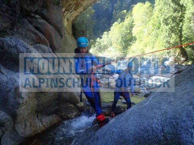 P1010011 | Bestelle die Bilder deines Berg- oder Wasser-Abenteuers mit Mountain Sports bequem von zu Hause aus direkt über unseren Online Fotoshop von pictrs.com. - Realisiert mit Pictrs.com