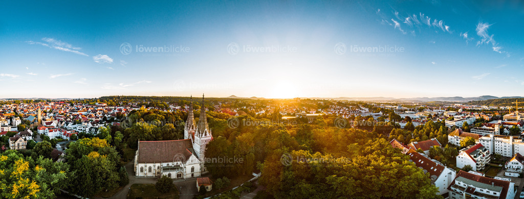 Die Oberhofenkirche in der Morgendämmerung | löwenblicke | shop