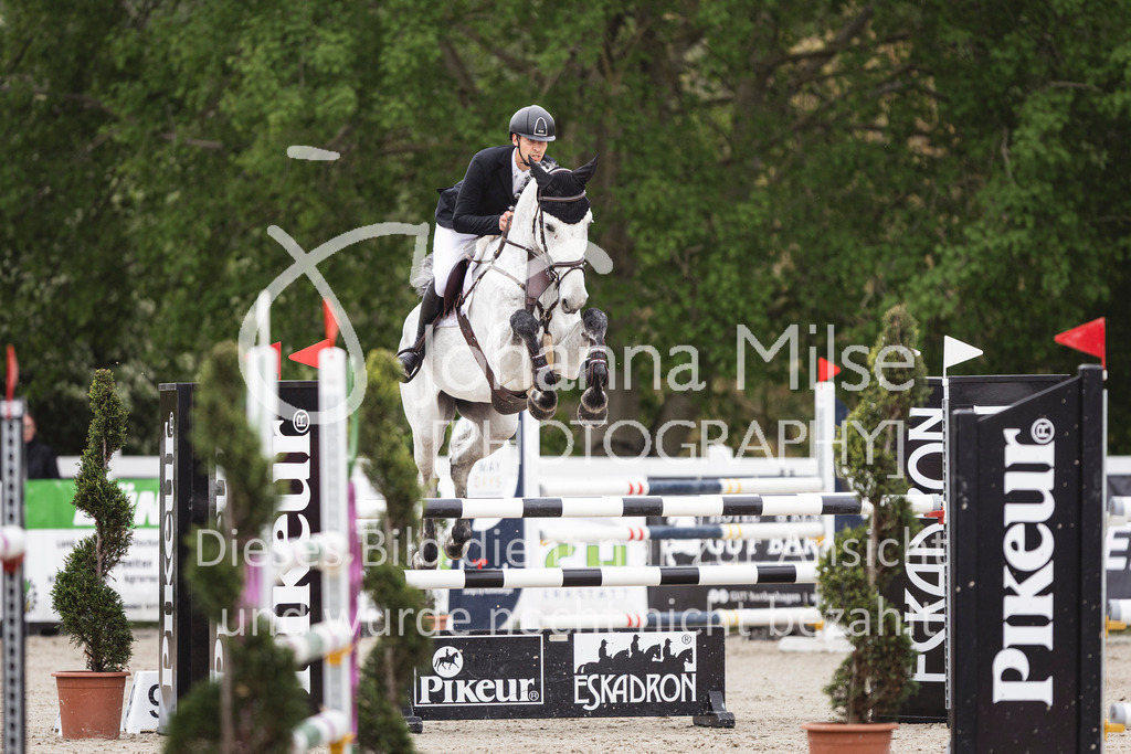 260508_PfSpTa_10_SprPf-M-103 | Deine schönsten Turniermomente als professionelle Fotos! Entdecke hochwertige Pferdesport-Fotografie im Online-Shop. Jetzt Fotos finden & bestellen!