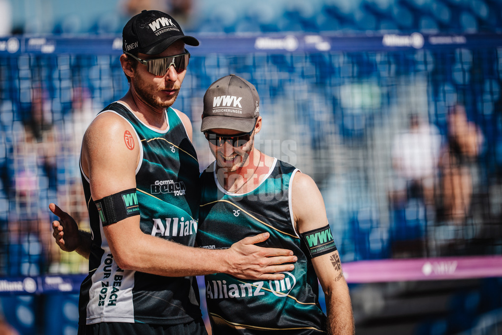 Beachvolleyball | Frauen | Deutsche Meisterschaften 2025 Timmendorfer Strand | 04.09.2025 | v.l. Nils Ehlers und Clemens Wickler