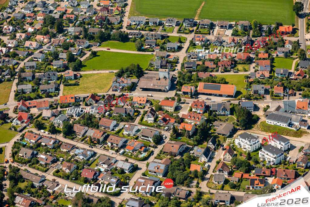 Das Luftbild zeigt :  Ried - Die Luftaufnahme wurde 2024 vom UL-Flugzeug aus erstellt ( keine Drohne ) - Hochauflösende Luftaufnahme - Für grossformatige Ausdrucke geeignet. Die Geschenkidee !Mit Lizenz und Bildrechte bestellbar