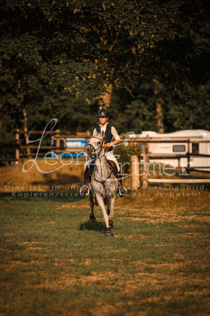 18.FrSpA00211 | Leoni Ertmer Photography - Realisiert mit Pictrs.com