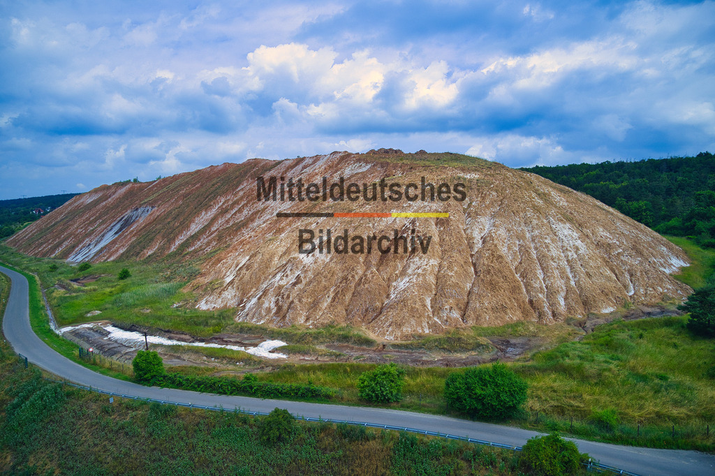 roßleben_3_0133 | Die schönsten Luftbilder von Sachen-Anhalt & Mitteldeutschland als Bilddatenbank zur kommerziellen Nutzung. Nutzen Sie unsere Erfahrung seit 2005 in der Luftbildfotografie. - Realisiert mit Pictrs.com