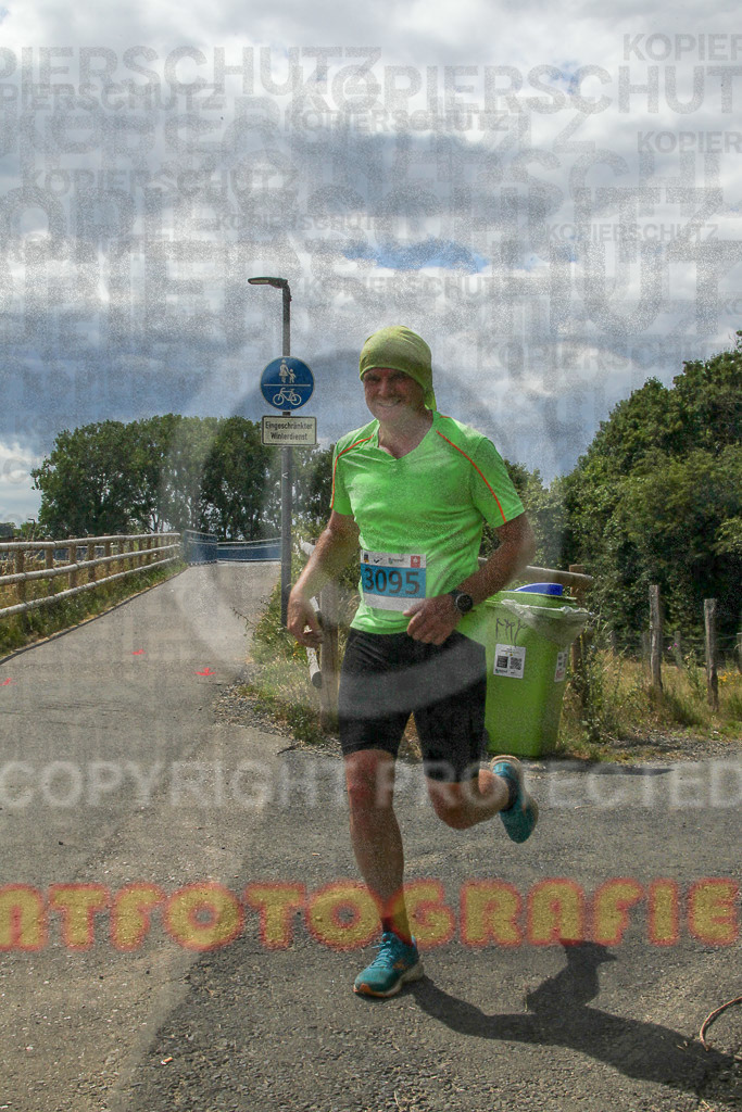 220625_1531_EV4_4123 | Sportfotografie im Rhein-Sieg Kreis, Köln, Bonn, NRW, Rheinland Pfalz, Hessen, etc. Unser Tätigkeitsfeld umfasst den Laufsport vom Volkslauf über den Marathon, Duathlon, Triathon bis zum Ultralauf wie Kölnpfad Ultra oder Schindertrail.