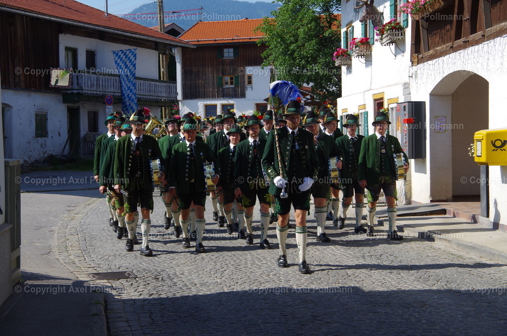 IMGP3377 | fotografiert von Axel PollmannLeonhardi Wallfahrt Benediktbeuern und Murnau, Fronleichnam, Fasching, Landschaft im Loisachtal und Benediktbeuern  - Realisiert mit Pictrs.com