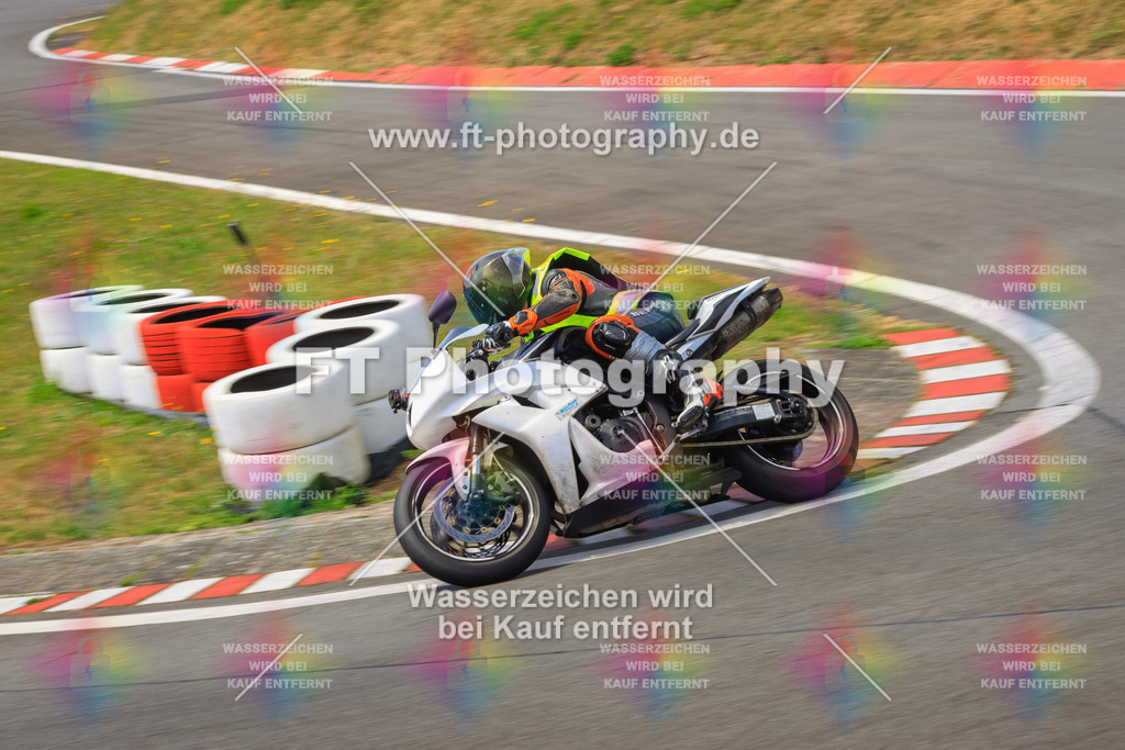_DSK2495 | Hier findet Ihr Bilder von Touristenfahrten auf der Nürburgring Nordschleife oder von anderen Veranstaltungen die ich besucht habe. Viel Spass beim Durch Schauen 