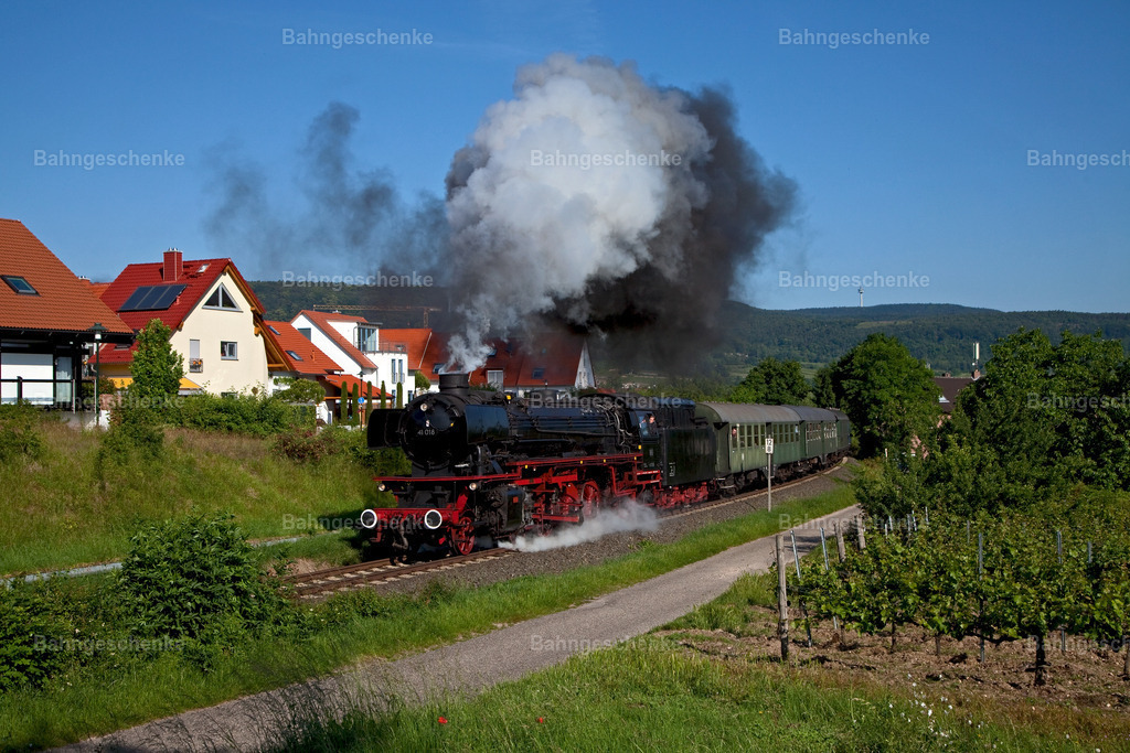 DGM41018BadDuerkheim2p310514 | Stöbern Sie durch einzigartige Aufnahmen und finden die perfekte Aufnahme für jeden Eisenbahnentheusiast! Stellen Sie sich aus einer Reihe von Möglichkeiten wie der Druck auf Leinwände, Fotoposter, Kalender oder Magnetfotos Ihr Geschenk zusammen - Realisiert mit Pictrs.com