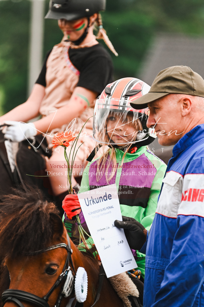 DSC_7663 | Pferde- und Turnierfotografie in Westsachsen. Pferdeportraits, Auftragszeichnungen und intuitive Kunst.