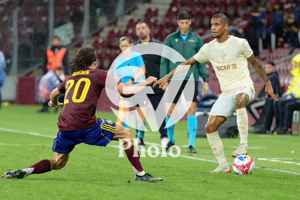 UEFA Conference League Play-offs 2nd leg - Servette FC v FC Shakhtar Donetsk | Pedro Henrique (13 FC Shakhtar Donetsk) controls the ball (action) under pressure of Theo Magnin (20 Servette FC)  during the UEFA Conference League Play-offs 2nd leg match between Servette FC and FC Shakhtar Donetsk at Stade de Geneve in Geneva, Switzerland