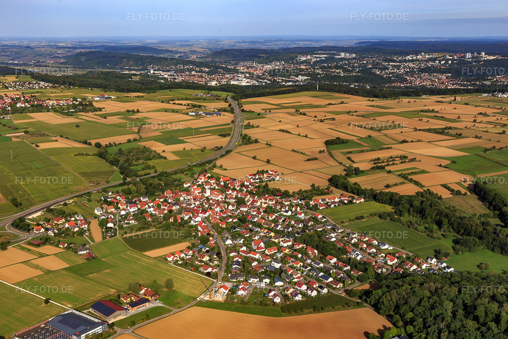 Luftbild: Ortsansicht von Süden im Ortsteil Jettenburg in Kusterdingen im Bundesland Baden-Württemberg in Deutschland. Foto: IMG_008645.jpg vom 27.08.2020 durch Werner Riehm/FLY-FOTO.de