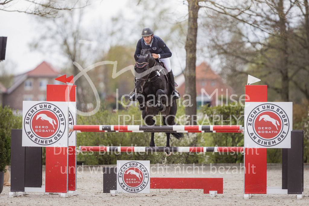230427_HofSosath_2Ph-M2St-146 | Deine schönsten Turniermomente als professionelle Fotos! Entdecke hochwertige Pferdesport-Fotografie im Online-Shop. Jetzt Fotos finden & bestellen!