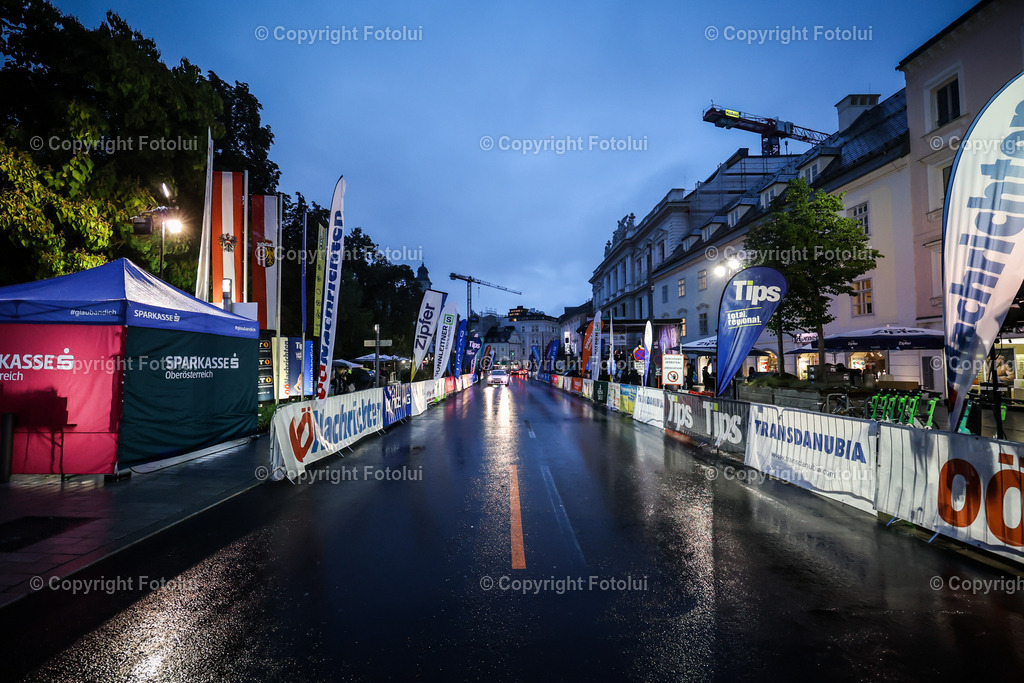 A-BINDER_20250925_0104 | LINZ, AUSTRIA,25.Sept.25 - NIGHT RUN LINZ. Image shows Photo: Sportmediapics.com/ Manfred Binder