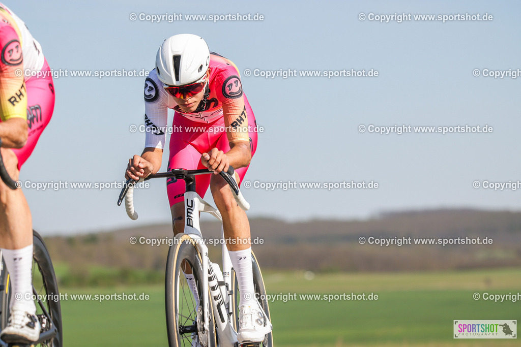 368A3799 | Neusiedlersee Radmarathon 2026@sportshot_your_pictrs #yourpictures#roadtowm2029 #nrm #neusiedlerseeradmarathon #neusiedlersee #neusiedlerseetourismus #burgenland #mörbisch #nrm26 #burgenlandtourismus #voglundco #poweredbyburgenlandtourismus #radsport #rad #marathon #ucigranfondo #visitburgenland #ucigranfondoworldseries