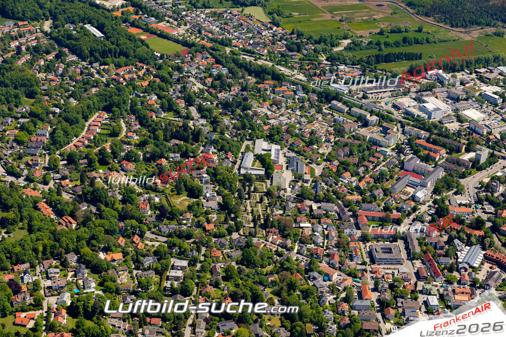 Aktuelles Luftbild von  Starnberg - Die Luftaufnahme wurde 2021 mittels UL-Flugzeug erstellt ( keine Drohne ) - hochauflösende Kamera-Systeme von  Canon -Beste Qualität - Für grossformatige Ausdrucke geeignet. Die Geschenkidee !