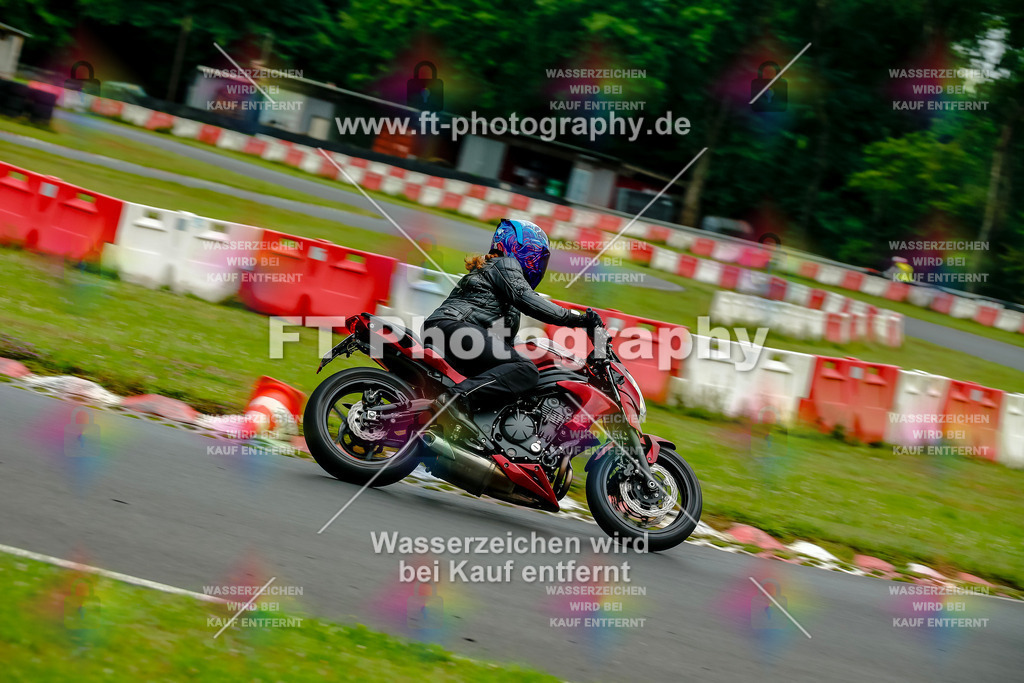 VBK-3673 | Hier findet Ihr Bilder von Touristenfahrten auf der Nürburgring Nordschleife oder von anderen Veranstaltungen die ich besucht habe. Viel Spass beim Durch Schauen 