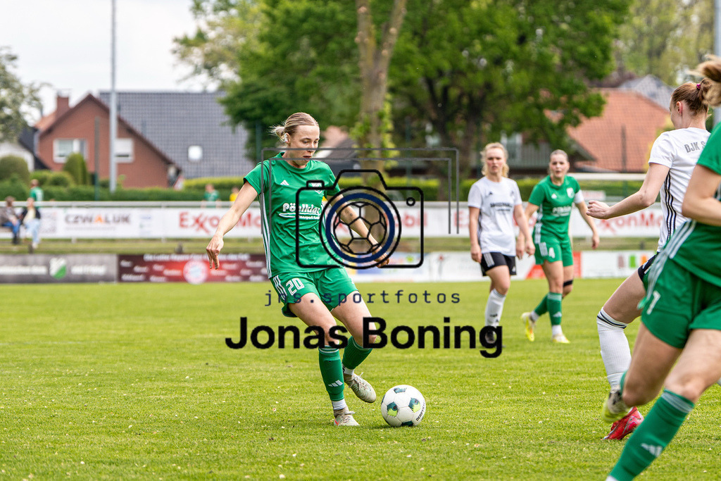 Fußball I Frauen I Saison 2025-2026 I Oberliga Niedersachsen I 22. Spieltag I TuS Lutten - DJSK-SV Bunnen I 00078 | jns.sportfotos - Realisiert mit Pictrs.com
