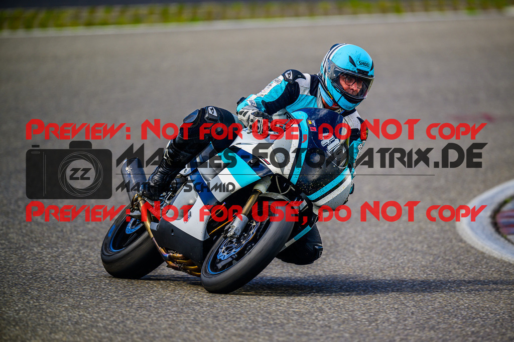 MaZZes_FotoMatrix_240519_6007705_0751 | Fotograf Mathias Schmid
Sportfotograf,
Eventfotograf,
Hochzeitsfotograf,
Portraitfotograf