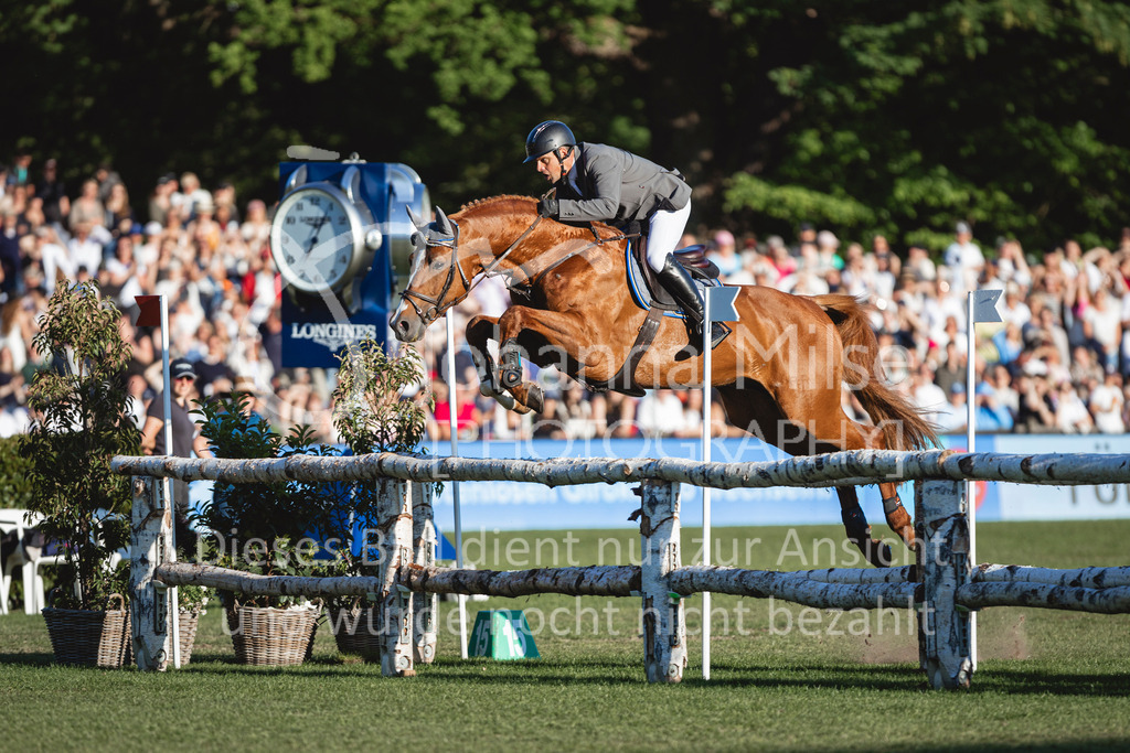 240511_Hamburg_SpeedDerby-228 | Deine schönsten Turniermomente als professionelle Fotos! Entdecke hochwertige Pferdesport-Fotografie im Online-Shop. Jetzt Fotos finden & bestellen!