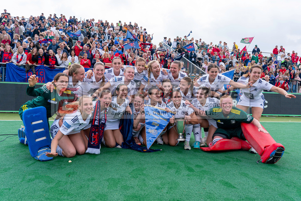 Final4_20240519-1319-0047 | Bonn, Deutschland, 19.05.2024:  in Aktion waehrend des Spiels der Deutsche Feldhockey-Meisterschaften 2024 zwischen Final 4 Damen Finale Düsseldorfer HC - Mannheimer HC im Bonner THV am 19.05.2024 in Bonn, Deutschland. (Foto von Stephan Fehrmann)

Bonn, Germany, 19.05.2024:  in action during the game of Deutsche Feldhockey-Meisterschaften 2024 between Final 4 Damen Finale Düsseldorfer HC - Mannheimer HC in Bonner THV at 19.05.2024 in Bonn, Deutschland. (Foto from Stephan Fehrmann)
