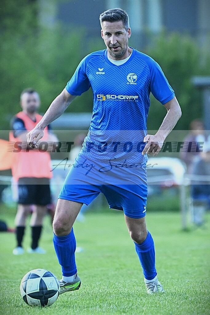 aDSC_8897 | Kaufen Sie Sportbilder im Onlineshop von Andy Scherrer Sportfotografie. Faszinierende Bilder von Sportevents aus der ganzen Schweiz. Fussball, Frauenfussball, Unihockey, Handball, Schwingen und weiteren Sportarten. - Realisiert mit Pictrs.com
