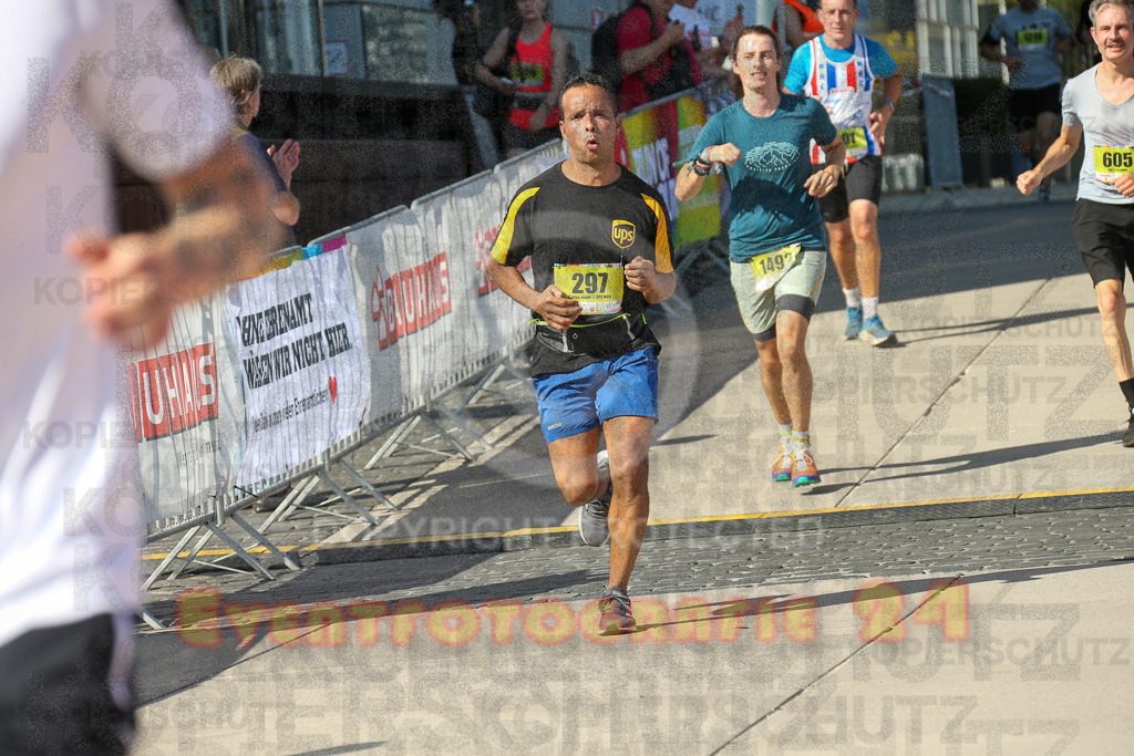 240921_1454_EX1_3969 | Sportfotografie im Rhein-Sieg Kreis, Köln, Bonn, NRW, Rheinland Pfalz, Hessen, etc. Unser Tätigkeitsfeld umfasst den Laufsport vom Volkslauf über den Marathon, Duathlon, Triathon bis zum Ultralauf wie Kölnpfad Ultra oder Schindertrail.