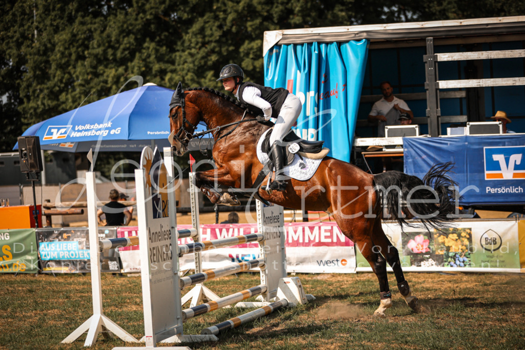 13.FrPfA00046 | Leoni Ertmer Photography - Realisiert mit Pictrs.com