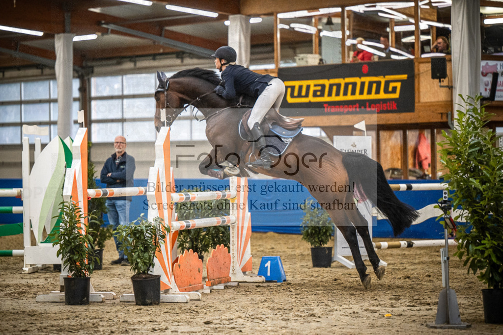 DOS_B1121 | Entdecke hochwertige Reitturnierfotos von Foto Oger. Professionell, emotional und authentisch – jetzt Lieblingsmomente im Shop bestellen.Deutschlandweite Turnierfotografie. - Realisiert mit Pictrs.com