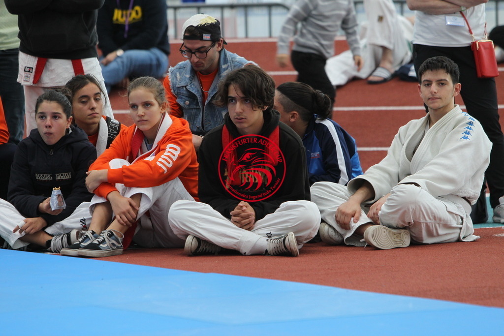 JT6F9079 | Fotos vom Adler Cup - Pictures from Adler Cup

Hier findet Ihr alle Eindrücke und großen Momente der Adler Cup Wochenenden. Here you will find all impressions and great moments of the Adler Cup weekends. - Realisiert mit Pictrs.com