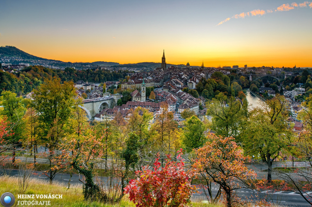 Bern_0066 | Alle Bilder von Heinz Vonäsch Fotografie können alle zu günstigen Preisen gekauft werden! Download der Bilder, Ausdrucke, Postkarten, Tassen T-Shirts, Kalender, Alu- Dibond usw. - Realisiert mit Pictrs.com