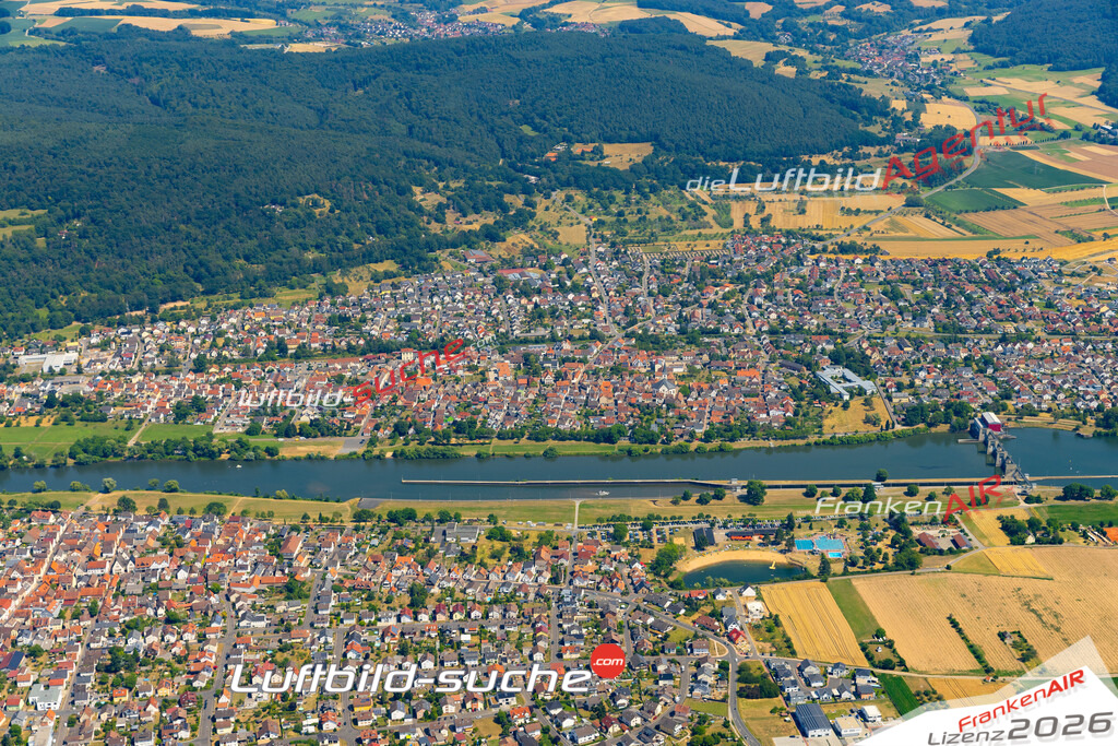 Das Luftbild zeigt : Großwallstadt Kleinwallstadt - Die Luftaufnahme wurde 2023 vom UL-Flugzeug aus erstellt ( keine Drohne ) - Hochauflösende Luftaufnahme - Für grossformatige Ausdrucke geeignet. Die Geschenkidee !Mit Lizenz und Bildrechte bestellbar
