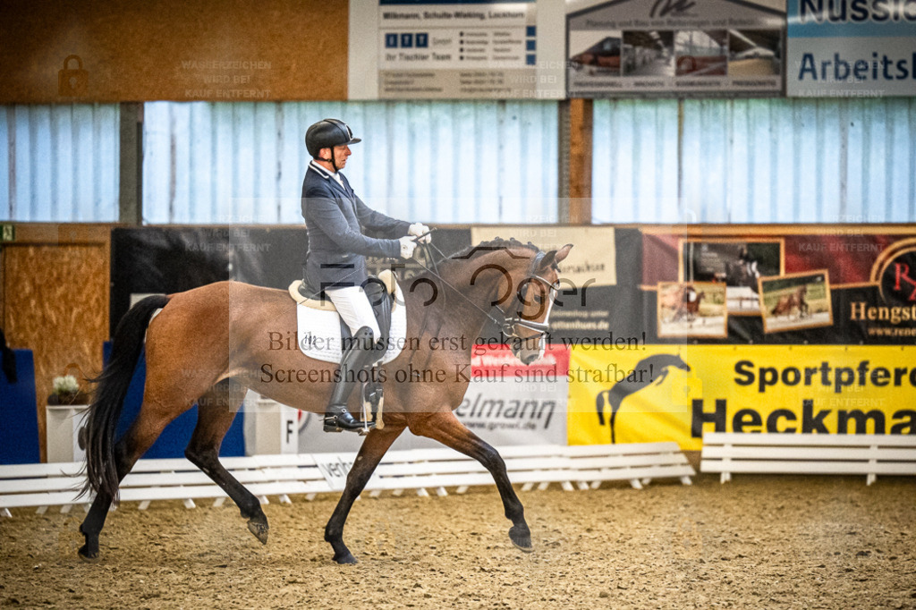 DOS_0492 | Entdecke hochwertige Reitturnierfotos von Foto Oger. Professionell, emotional und authentisch – jetzt Lieblingsmomente im Shop bestellen. - Realisiert mit Pictrs.com