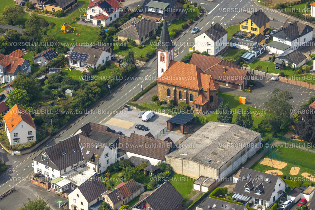 Froendenberg230901837 | Luftbild, Kirche Herz Jesu, Hohenheide, Fröndenberg, Ruhrgebiet, Nordrhein-Westfalen, Deutschland