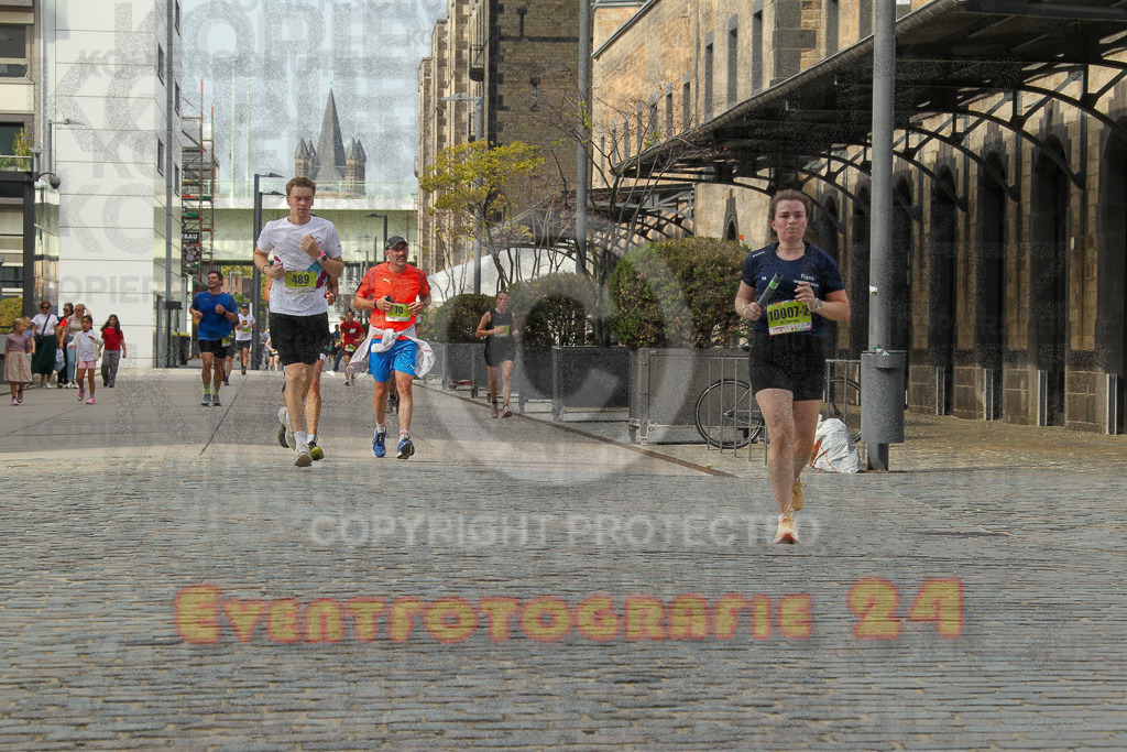 250920_1525_EV4_8755 | Sportfotografie im Rhein-Sieg Kreis, Köln, Bonn, NRW, Rheinland Pfalz, Hessen, etc. Unser Tätigkeitsfeld umfasst den Laufsport vom Volkslauf über den Marathon, Duathlon, Triathon bis zum Ultralauf wie Kölnpfad Ultra oder Schindertrail.