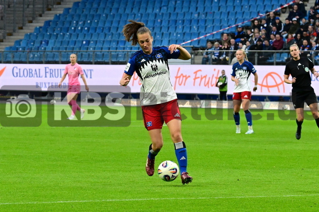 KBS Picture_HSV-Hoffenheim_Frauen_016 | Hirche Emilia (HSV Frauen) ,Sportplatz :  Volksparkstadion, - Realisiert mit Pictrs.com
