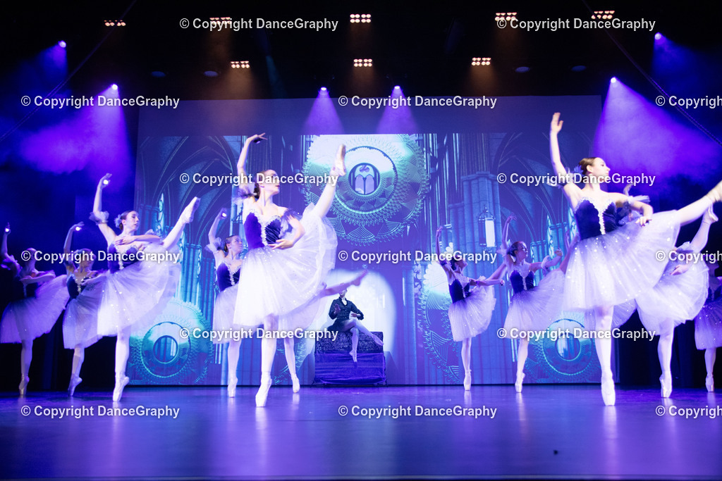 GPHY2679 | DanceGraphy - Realisiert mit Pictrs.com