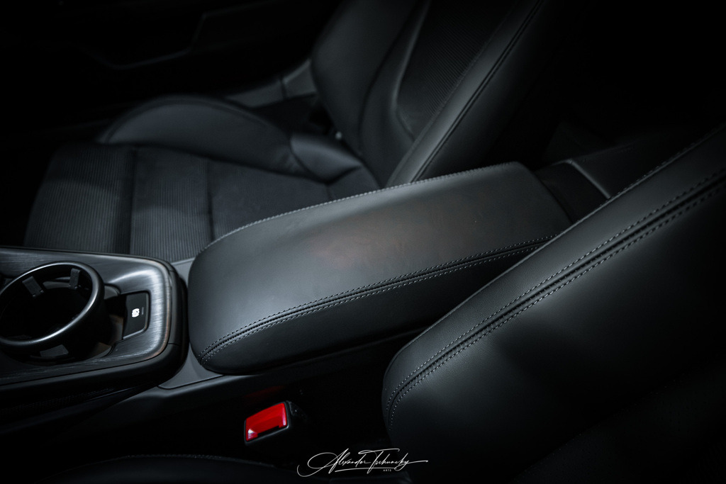 911 GT3 Touring Arlogrünmetallic | Entdecken Sie die faszinierende Welt von Alexander Tschuncky Arts: Kreative Fotografie, atemberaubende Automobilkunst und hochwertiger Bilderdruck. Lassen Sie sich inspirieren! - Realisiert mit Pictrs.com