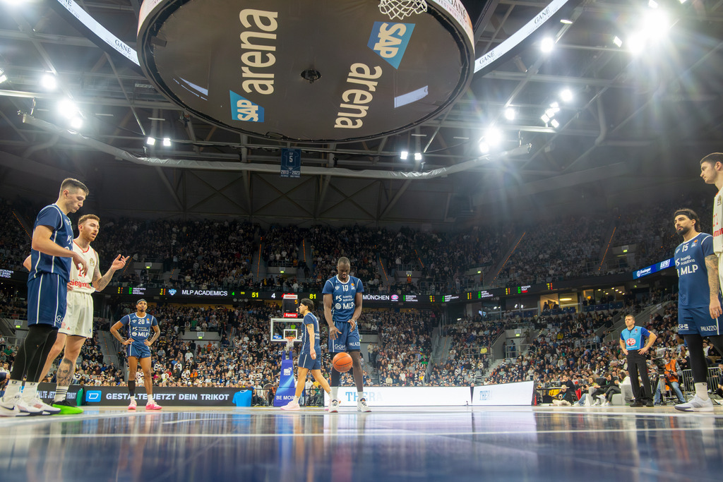 easy Credit BBL, Basketball Bundesliga, Saison 2024/25, 13. Spieltag: MLP Academics Heidelberg gegen FC Bayern München Basketball in der SAP-Arena Mannheim | easy Credit BBL, Basketball Bundesliga, Saison 2024/25, 13. Spieltag: MLP Academics Heidelberg gegen FC Bayern München Basketball in der SAP-Arena Mannheim - Realisiert mit Pictrs.com