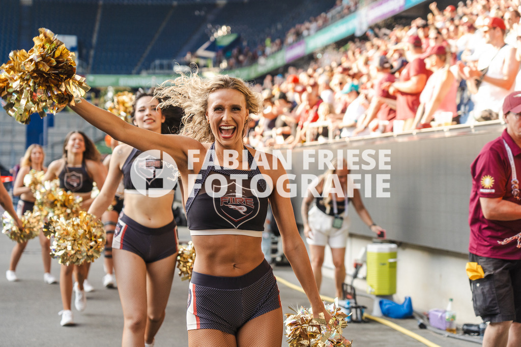 GER Rhein Fire vs. Raiders Tirol, Football, European League of Football, Spieltag 12, Saison 2025, 10.08.2025 | GER Rhein Fire vs. Raiders Tirol, Football, European League of Football, Spieltag 12, Saison 2025, 10.08.2025Foto: Fabian Friese - Realisiert mit Pictrs.com