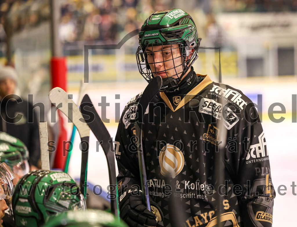 2024-03-01_113_TSV_Erding_gegen_ERSC_Amberg | Erding, Deutschland, 01.03.2024:
Eishockey, Bayernliga Playoffs 2023 / 2024, 5. Spieltag, TSV Erding gegen ERSC Amberg, Endergebnis: 9:0

Simon Franz (Erding Gladiators, #4)

Foto: Christian Riedel / fotografie-riedel.net