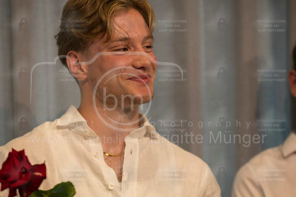 FeusiDiplomfeier_R6II3071 | Brigitte Münger / bmsportphotography - Realisiert mit Pictrs.com