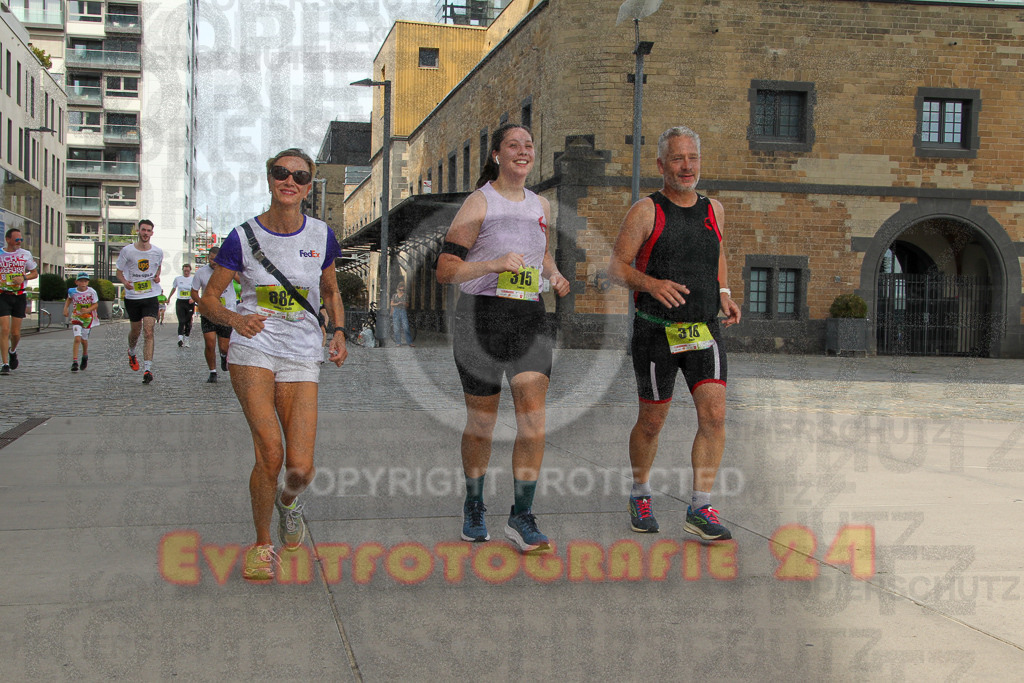 250920_1333_EV4_6067 | Sportfotografie im Rhein-Sieg Kreis, Köln, Bonn, NRW, Rheinland Pfalz, Hessen, etc. Unser Tätigkeitsfeld umfasst den Laufsport vom Volkslauf über den Marathon, Duathlon, Triathon bis zum Ultralauf wie Kölnpfad Ultra oder Schindertrail.