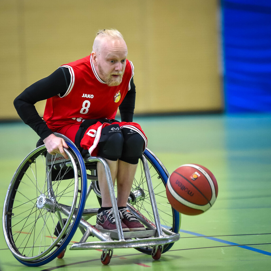 2024-03-17-0116 | #, RSKV Tübingen vs. BG Baskets Hamburg, Rollstuhlbasketball 2. Bundesliga, Saison 2023/24, 17.03.2024
Foto: Ralph Kunze - Realisiert mit Pictrs.com