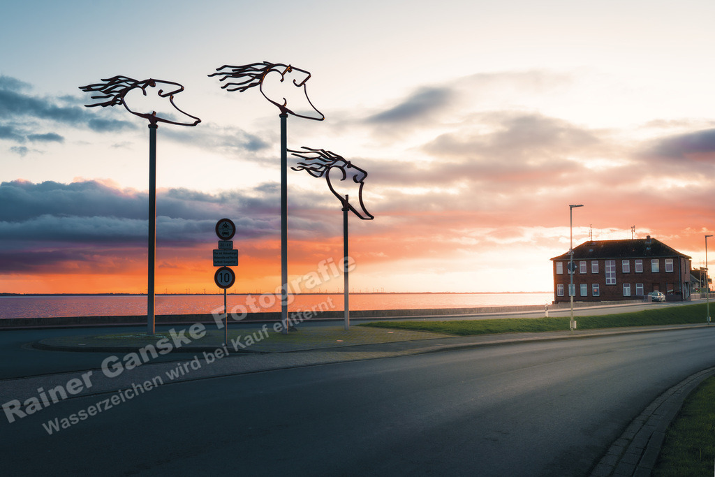 040 Wilhelmshaven Fliegerdeich - 17-11-2023 -R Ganske | Onlineshop mit Bildern von Stränden, Häfen und Meer. Leinwände, Poster, Kalender und andere Materialien erhältlich. Kommerzielle Lizenzen möglich.  - Realisiert mit Pictrs.com