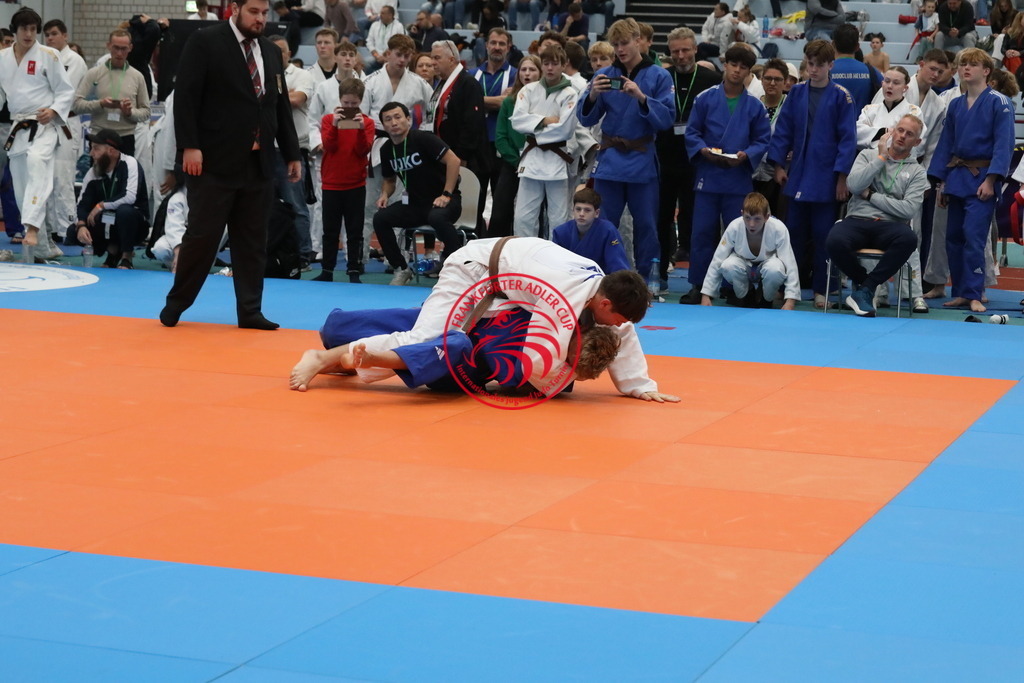 1J7A3051 | Fotos vom Adler Cup - Pictures from Adler Cup

Hier findet Ihr alle Eindrücke und großen Momente der Adler Cup Wochenenden. Here you will find all impressions and great moments of the Adler Cup weekends. - Realisiert mit Pictrs.com