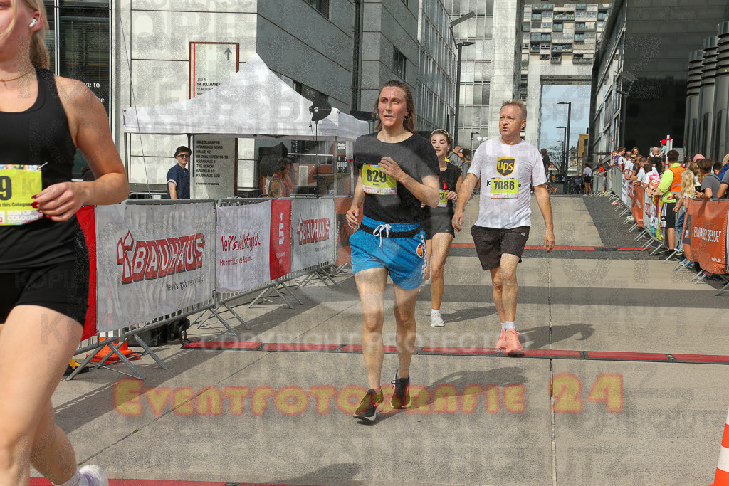 250920_1333_EX1_5496 | Sportfotografie im Rhein-Sieg Kreis, Köln, Bonn, NRW, Rheinland Pfalz, Hessen, etc. Unser Tätigkeitsfeld umfasst den Laufsport vom Volkslauf über den Marathon, Duathlon, Triathon bis zum Ultralauf wie Kölnpfad Ultra oder Schindertrail.