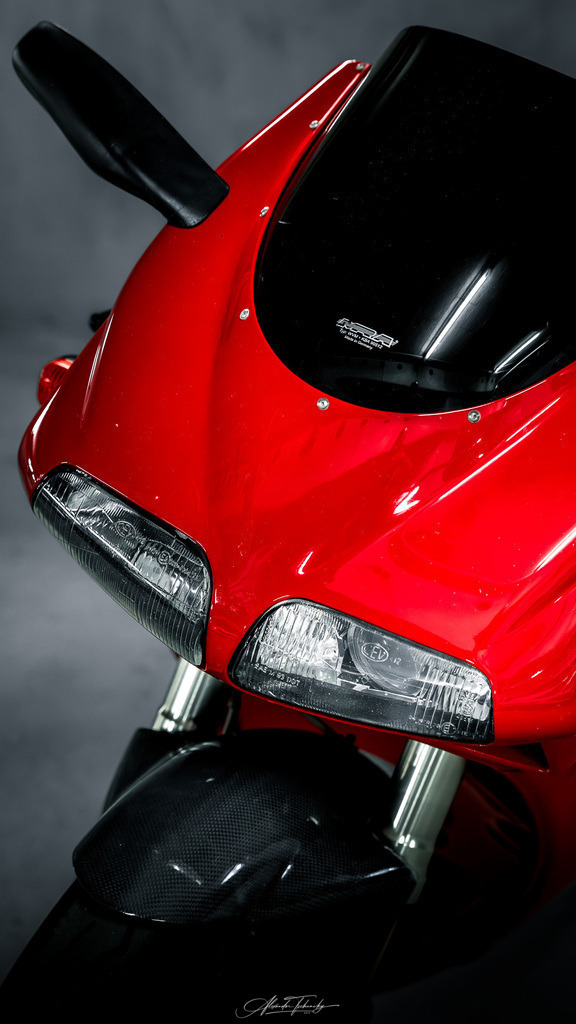 Ducati 996 | Entdecken Sie die faszinierende Welt von Alexander Tschuncky Arts: Kreative Fotografie, atemberaubende Automobilkunst und hochwertiger Bilderdruck. Lassen Sie sich inspirieren! - Realisiert mit Pictrs.com