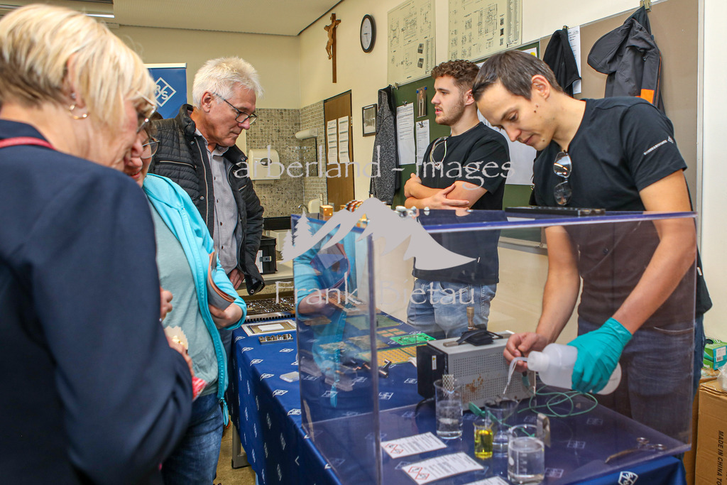 OE7A8556 | Einblicke in verschiedenste Ausbildungsberufe, Rhode-Schwarz