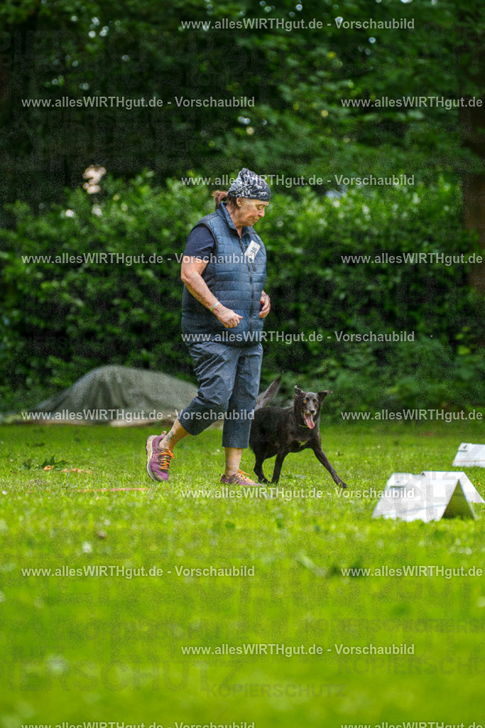 @allesWIRTHgut_Tierfotografie - www.allesWIRTHgut.de - 124306-7R509347 | Professionelle Tierfotografie in Mönchengladbach von Daniel Wirth (allesWIRTHgut). Liebevolle & natürliche Bilder von Hunden & Katzen für unvergessliche Erinnerungen.
